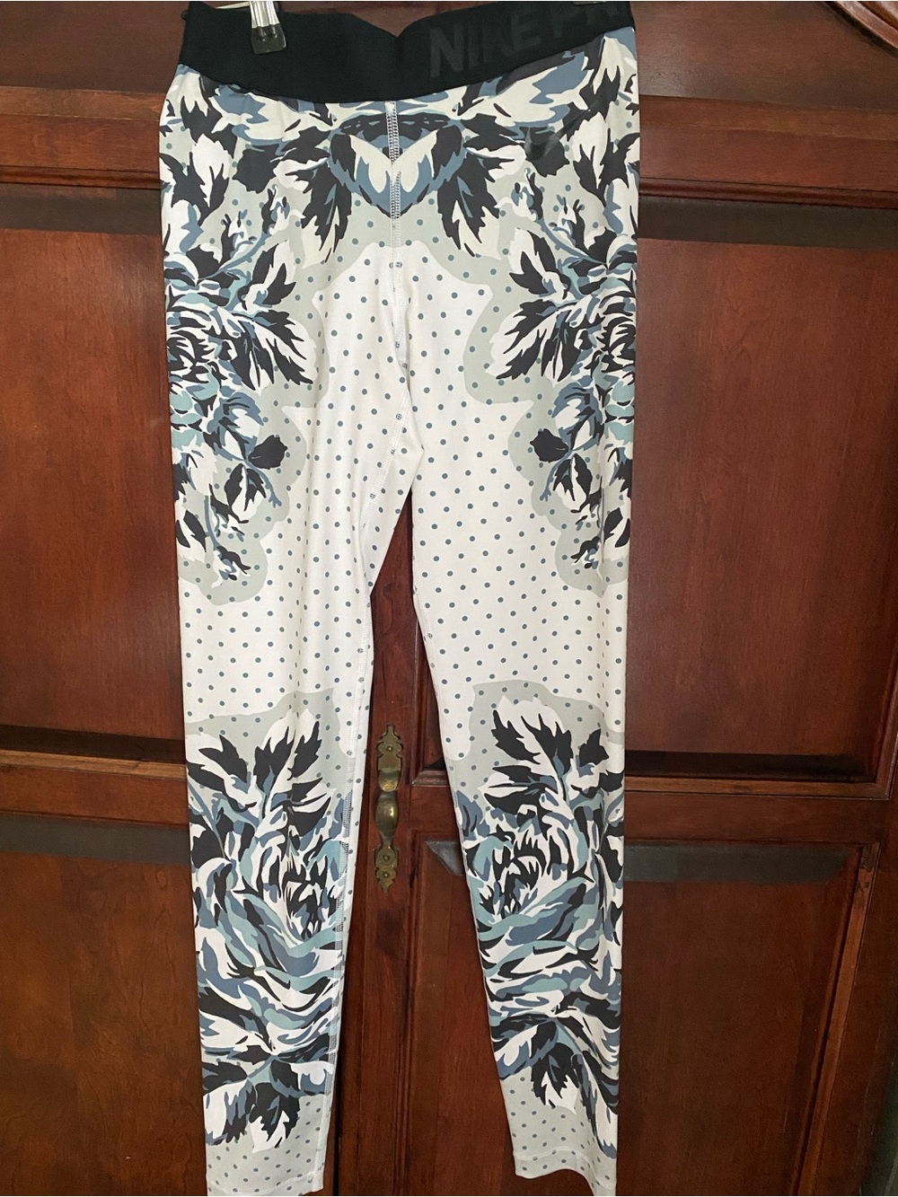 Nike White, Black & Light Blue Floral Print Leggings